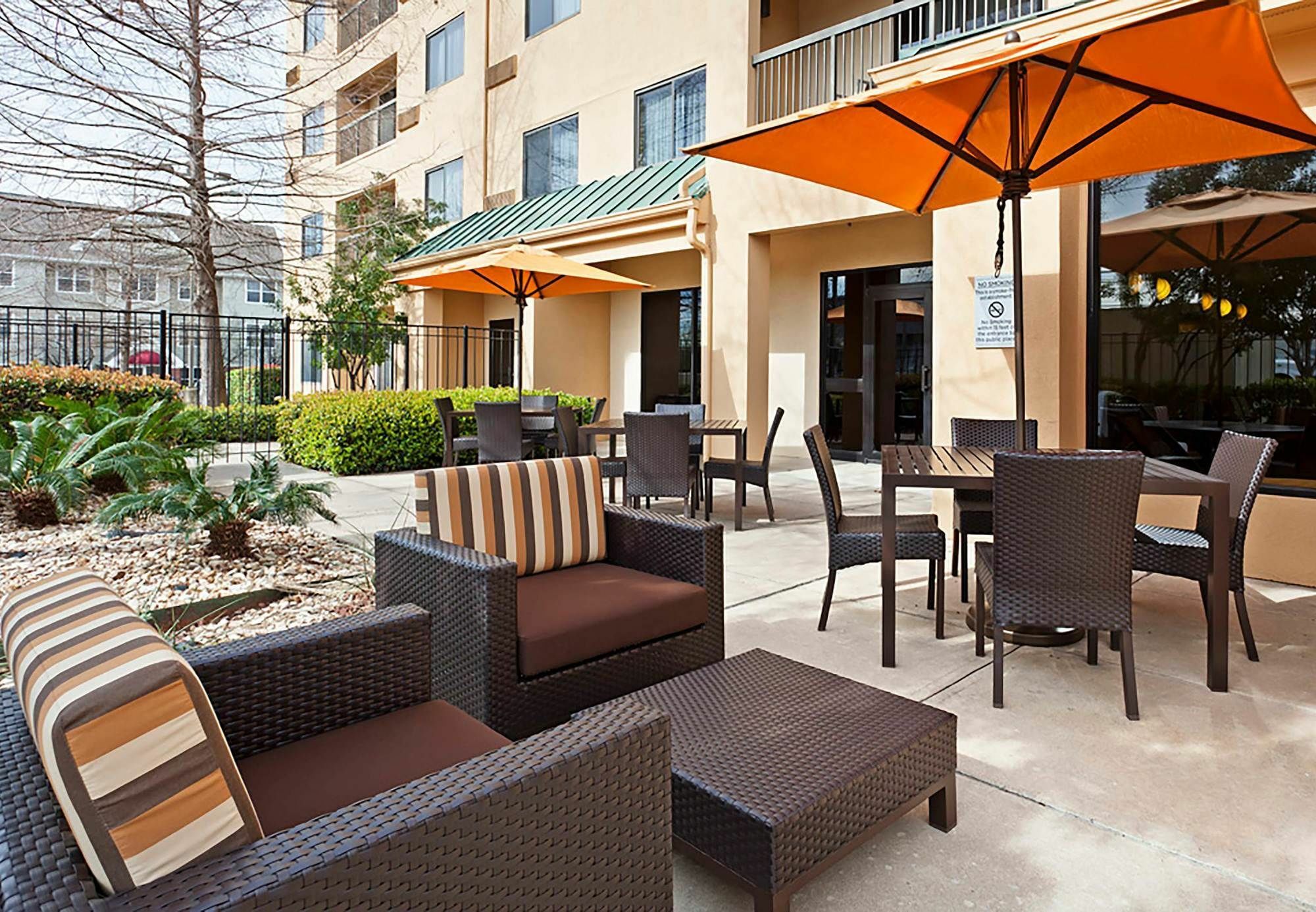 Courtyard Austin South Hotel Ngoại thất bức ảnh
